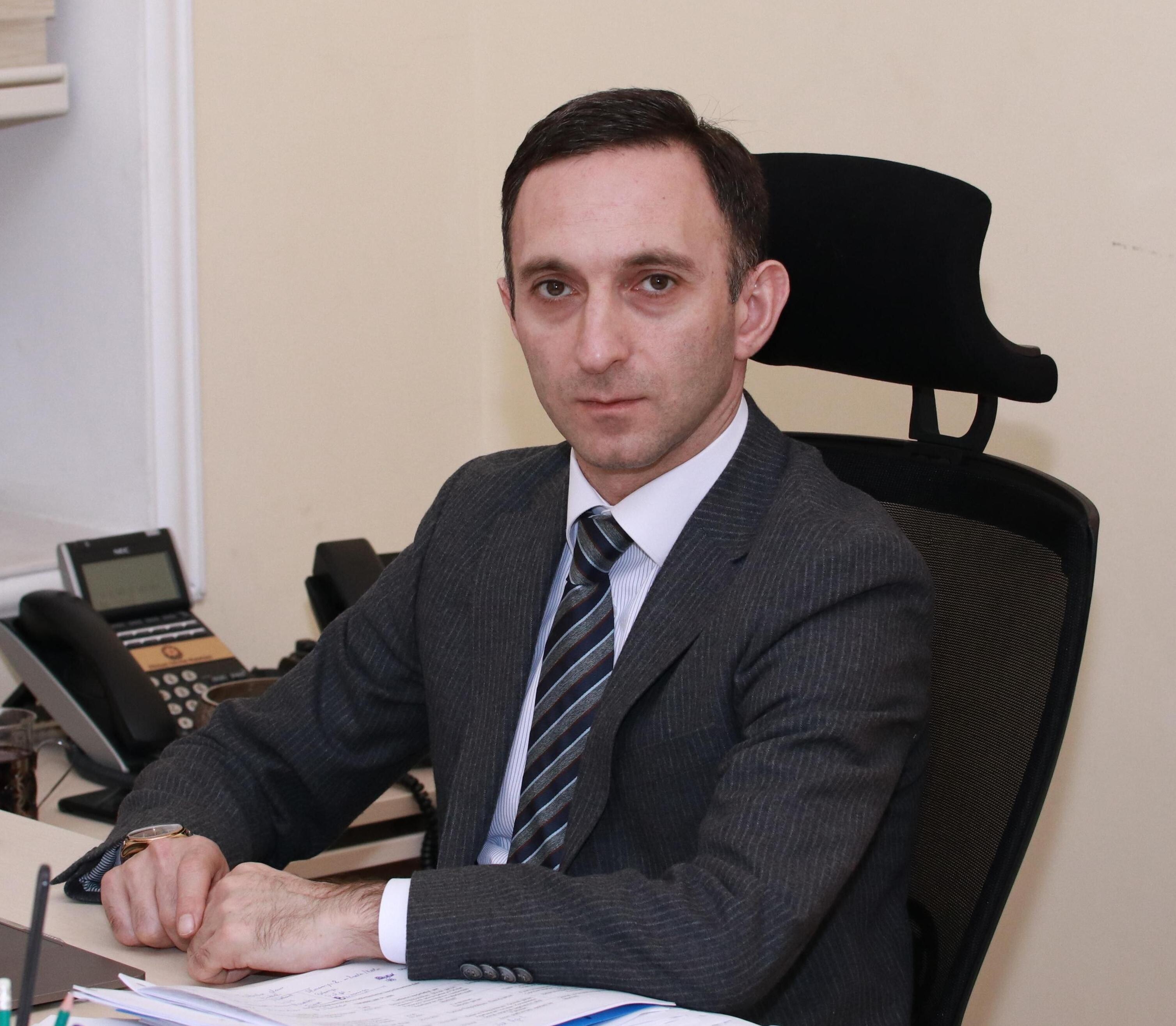 Elşad Əliyev